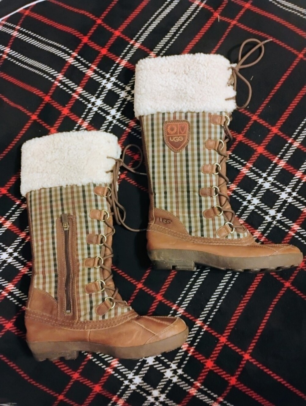 Women's Plaid Edmonton Tall Ugg Boots With Brown Leather Accents And Fur Size 9